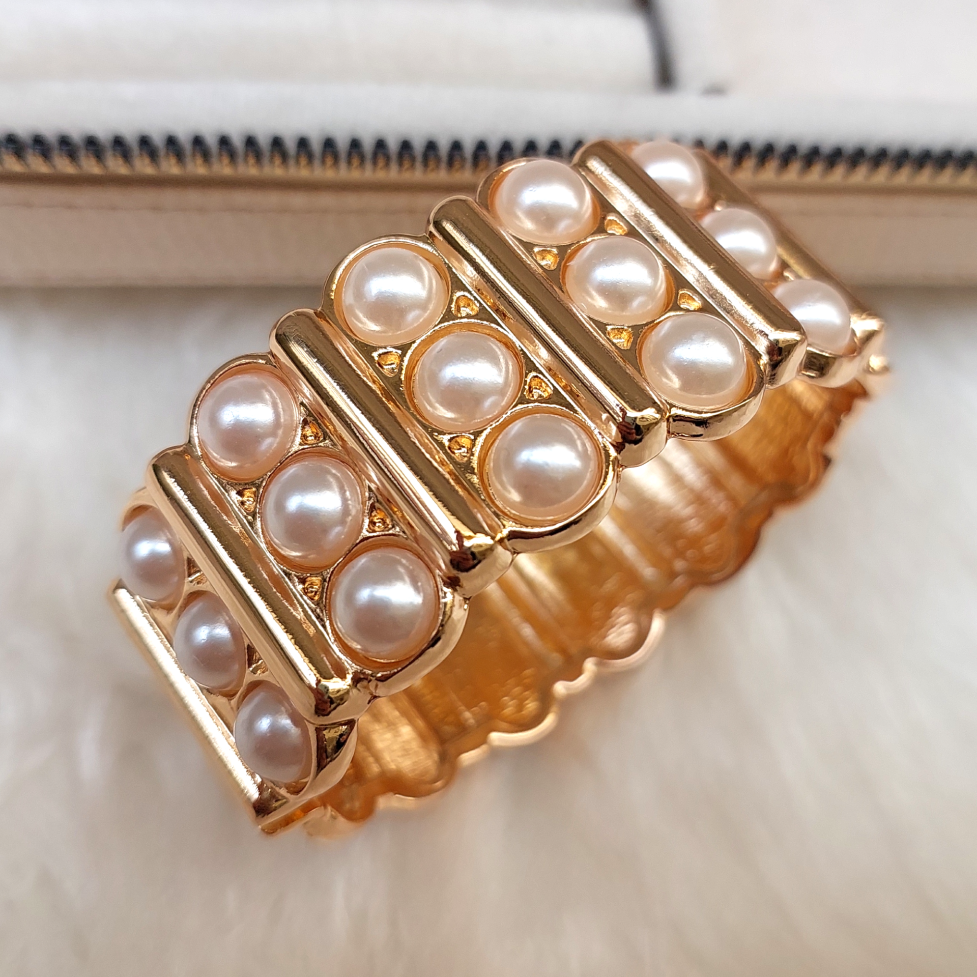 İnci Detay Kelepçe