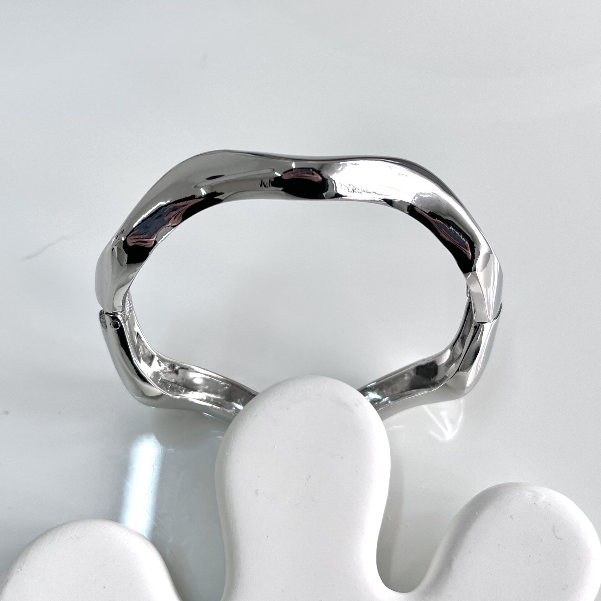 İthal Özel Seri Dalgalı Kelepçe