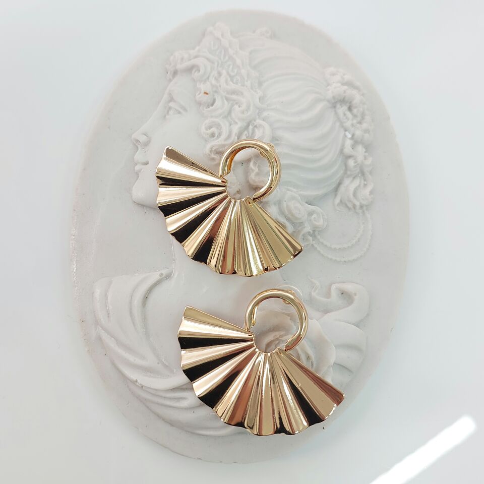 Vip Yelpaze Plaka Küpe