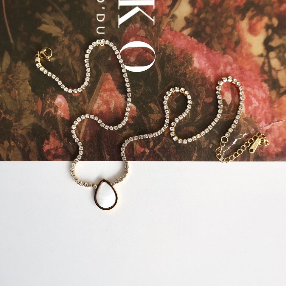 Çelik Su Yolu Sedef Taşı Kolye