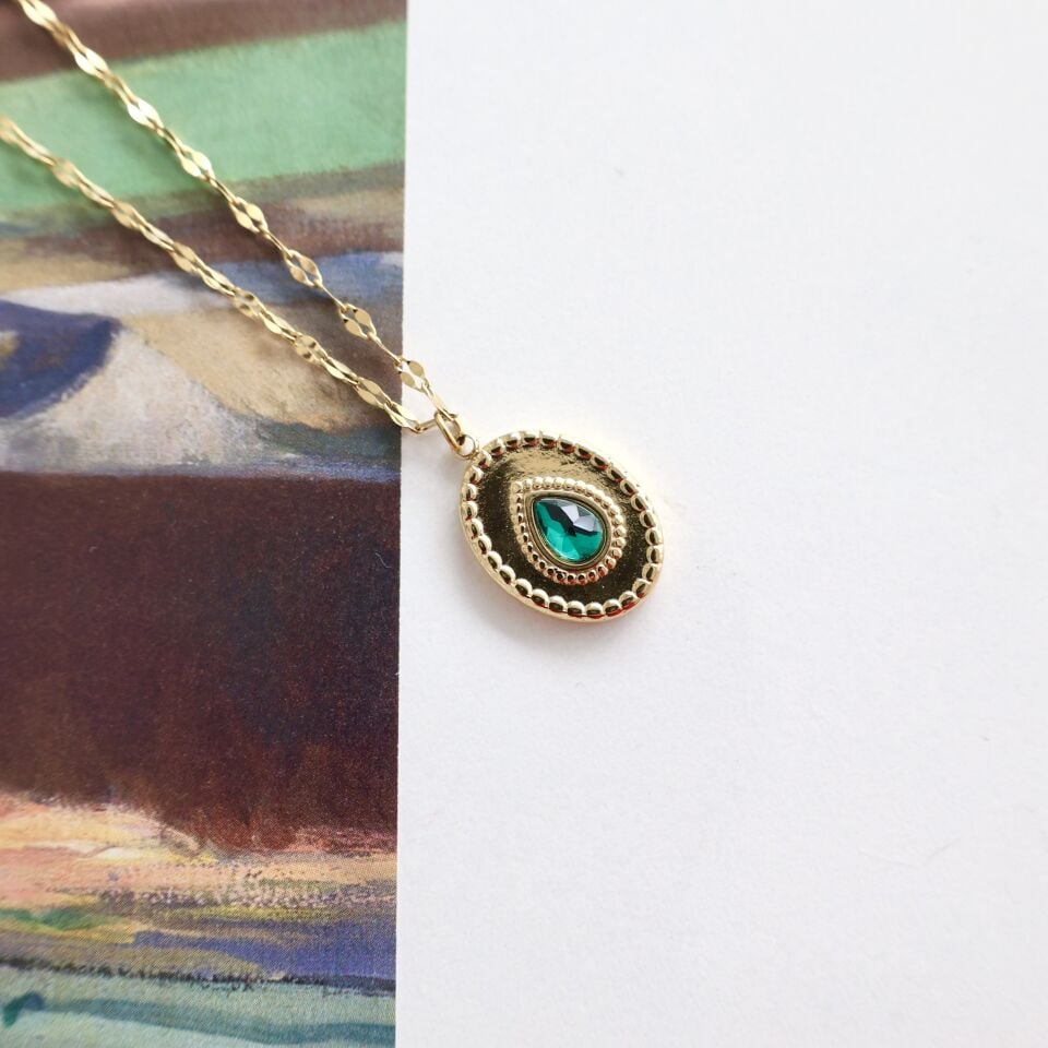 Çelik Yeşil Taşlı Kolye