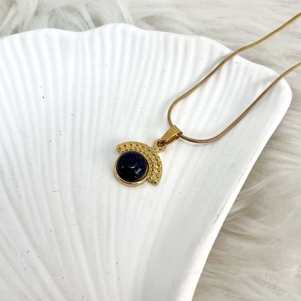 Çelik Siyah Yıldız Taşı Kolye