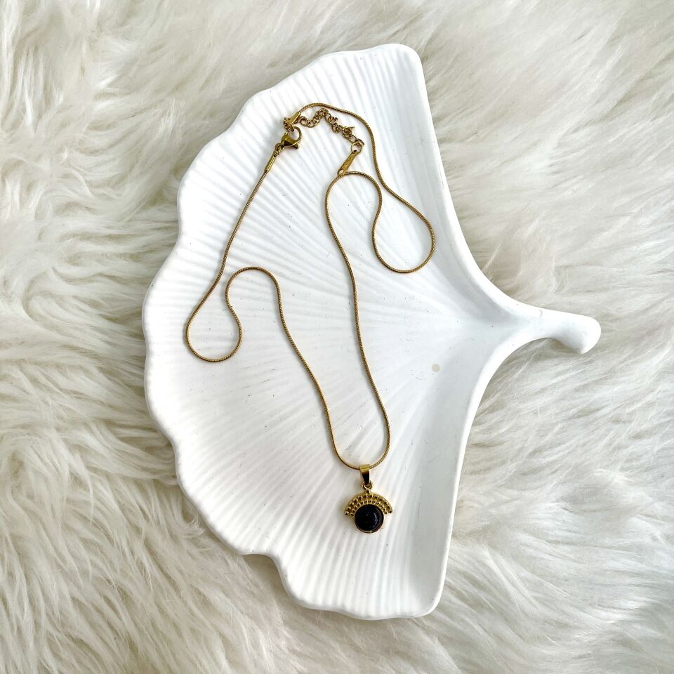 Çelik Siyah Yıldız Taşı Kolye