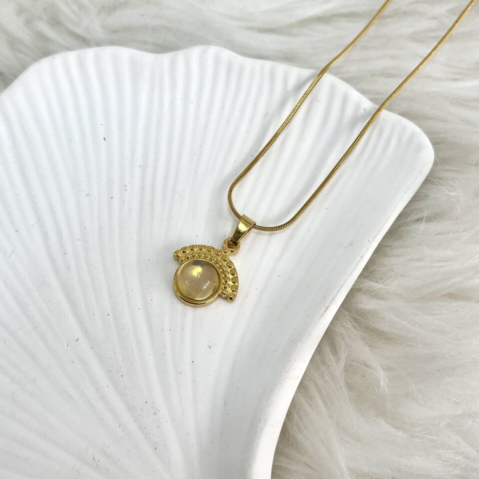 Çelik Ay Taşı Kolye