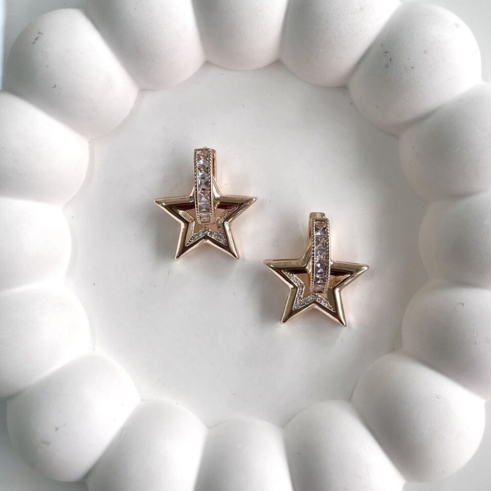 Xuping Taşlı Yıldız Küpe