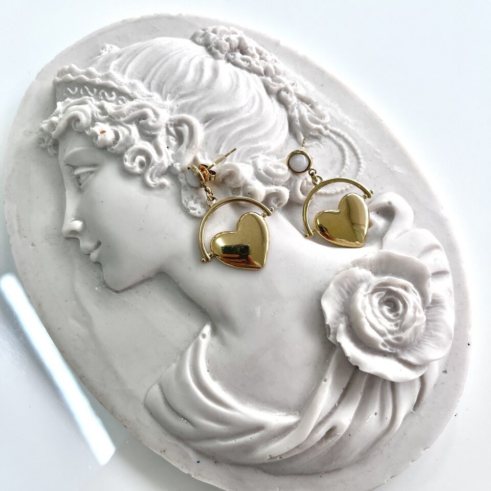 Çelik Taşlı Kalp Küpe