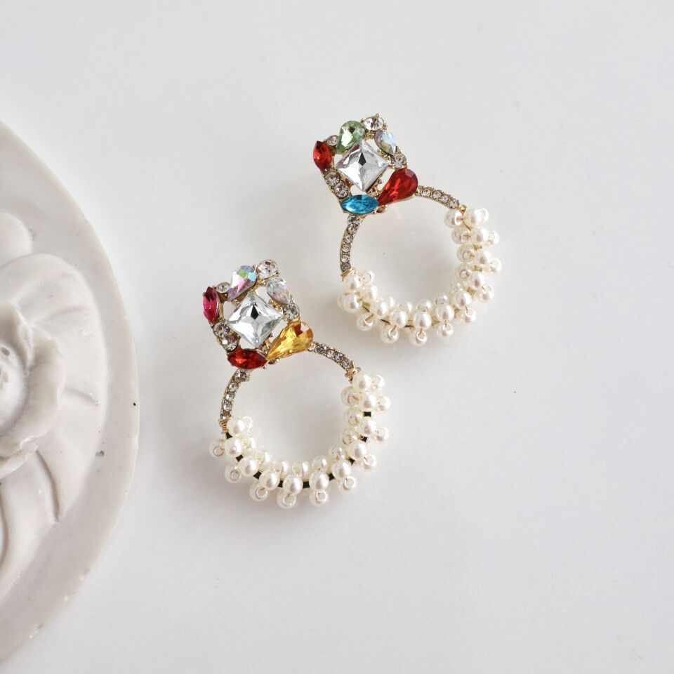 İnci Detay Renkli Küpe