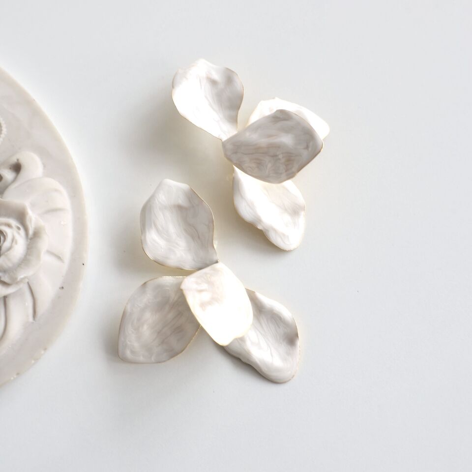 Zara Model Yaprak Küpe