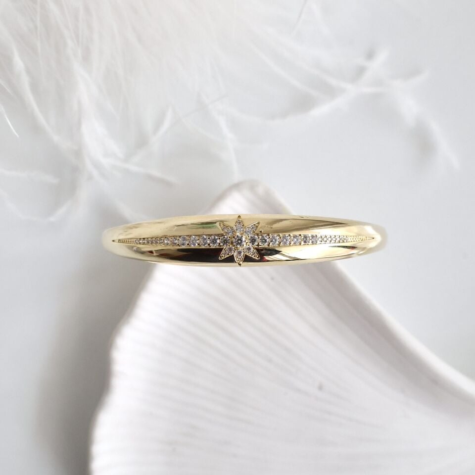 Özel Seri Taşlı Yıldız Kelepçe