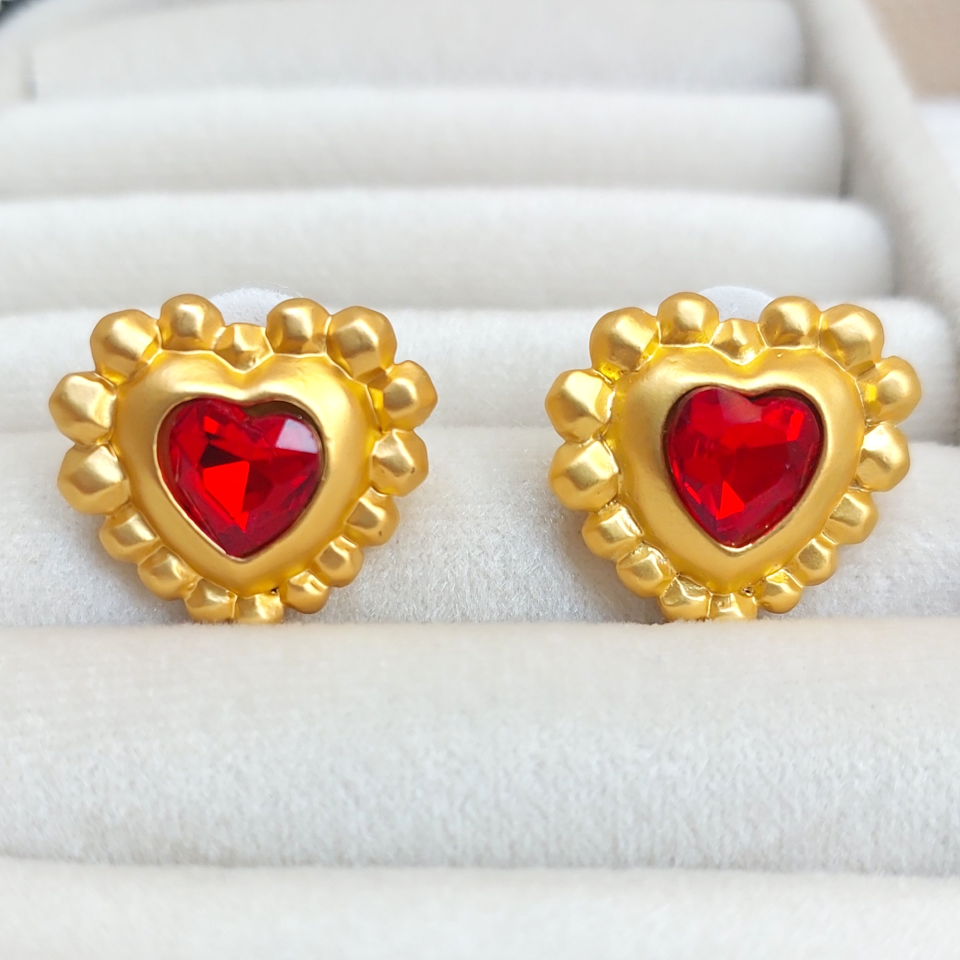 İthal Kırmızı Kalp Küpe