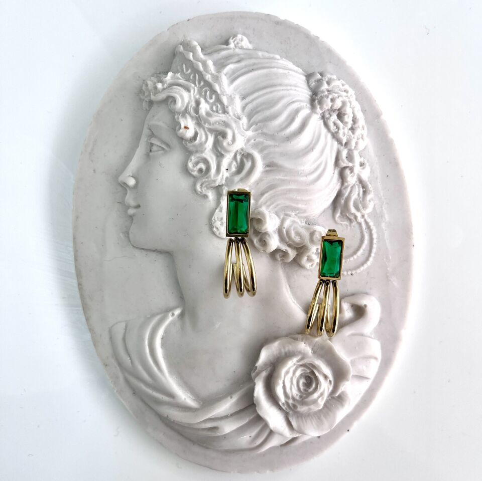 Çelik Yeşil Taşlı Küpe