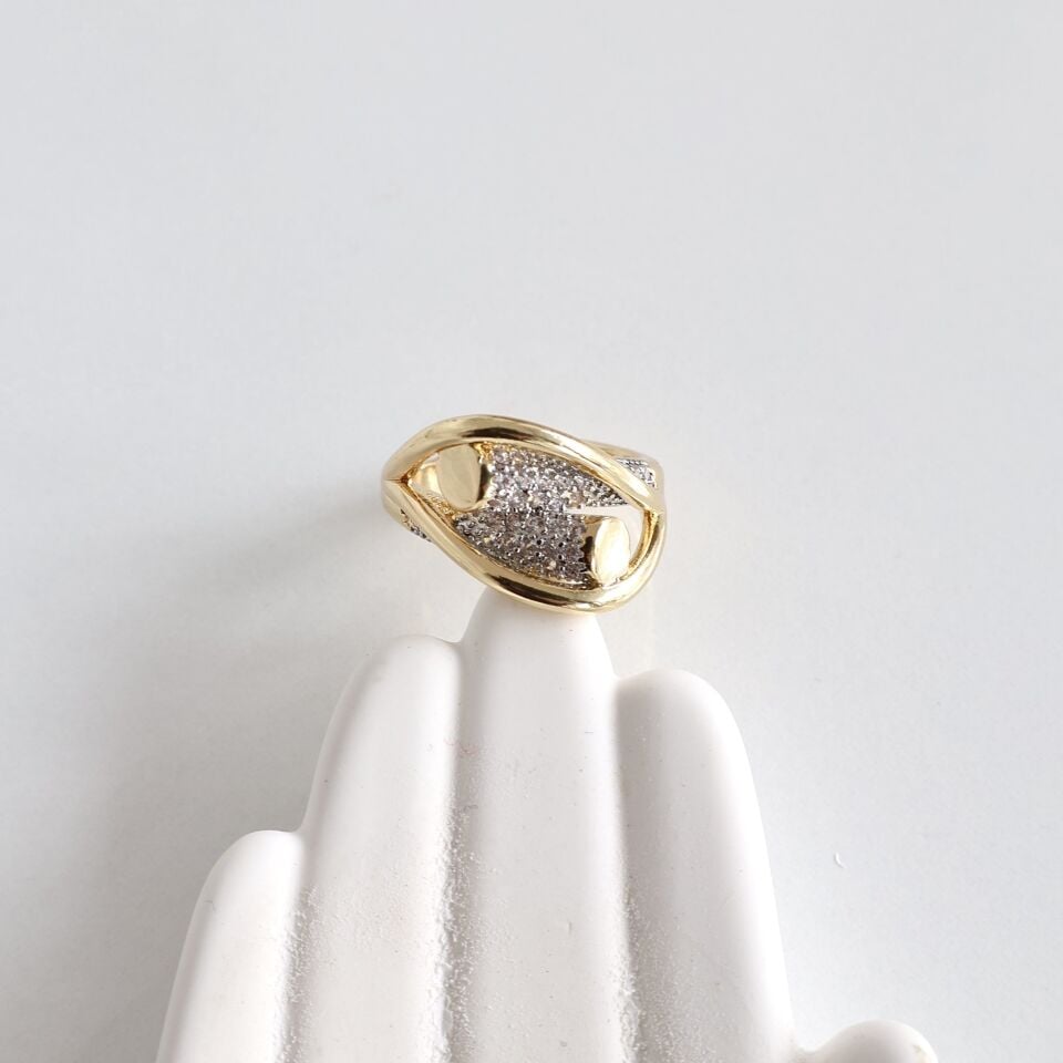 Özel Seri Taşlı Yüzük