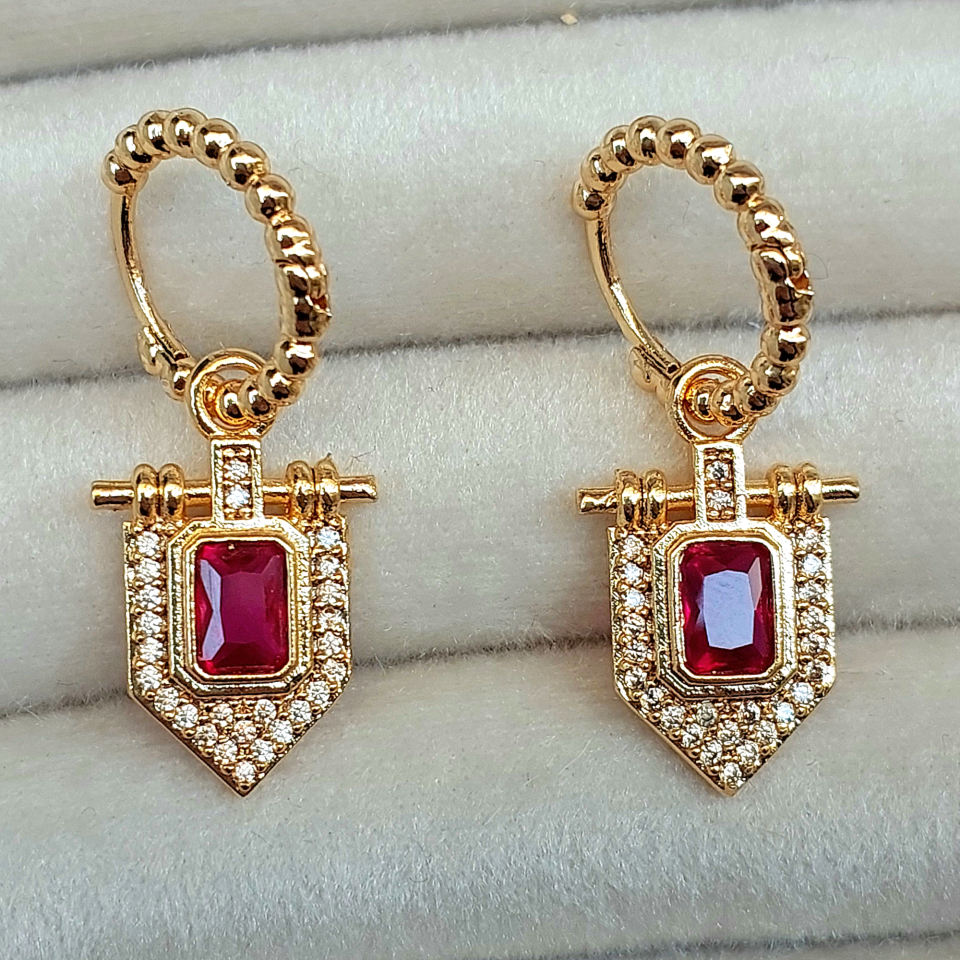 Vip Özel Seri Bordo Küpe