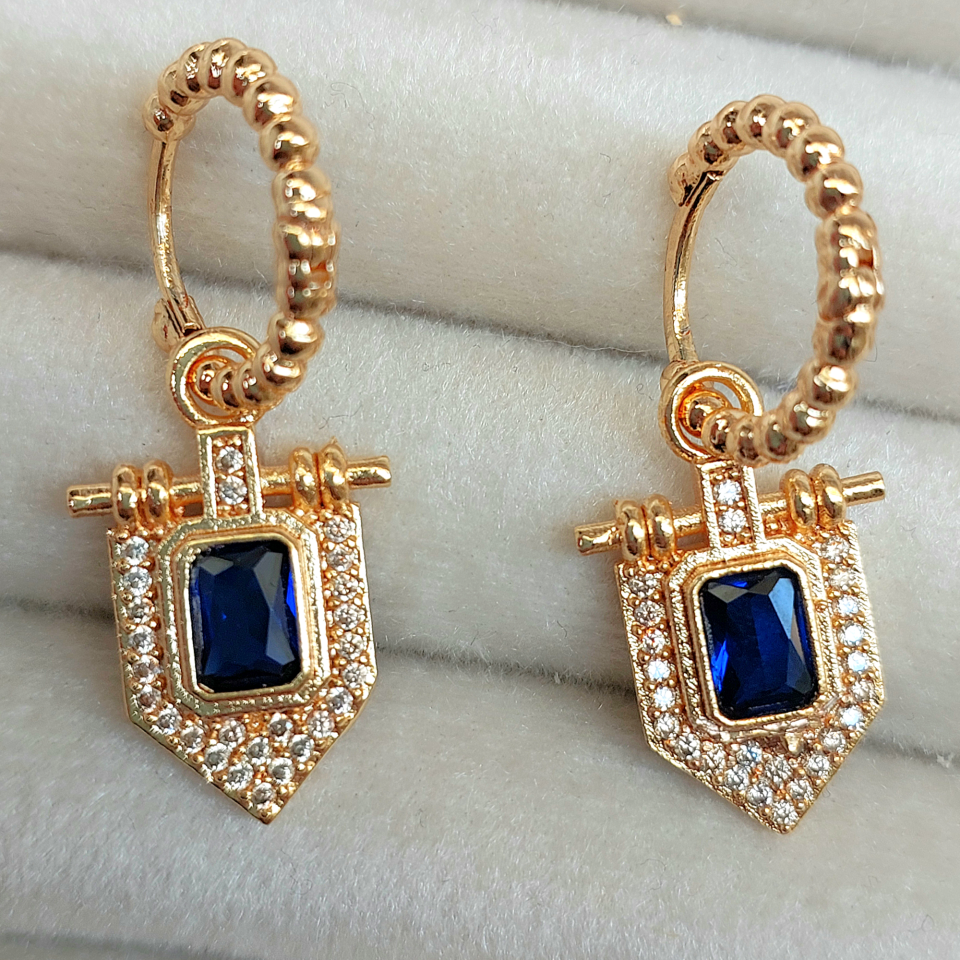 Vip Özel Seri Lacivert Küpe