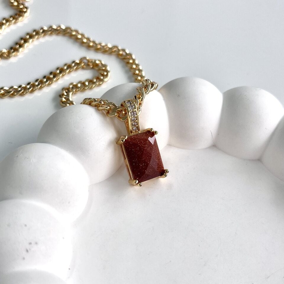 Kahverengi Simli Taşlı Kolye