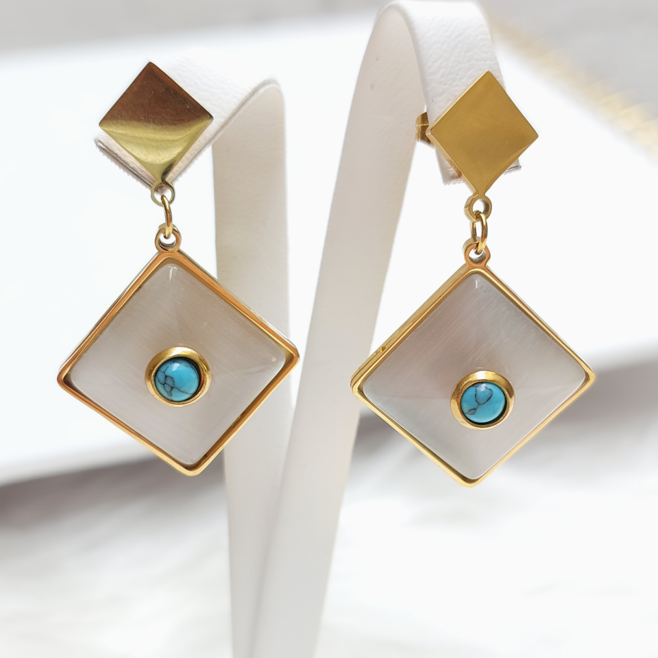 Çelik Turkuaz Taşlı Küpe