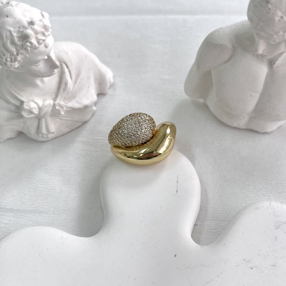 Özel Seri Taşlı Yüzük