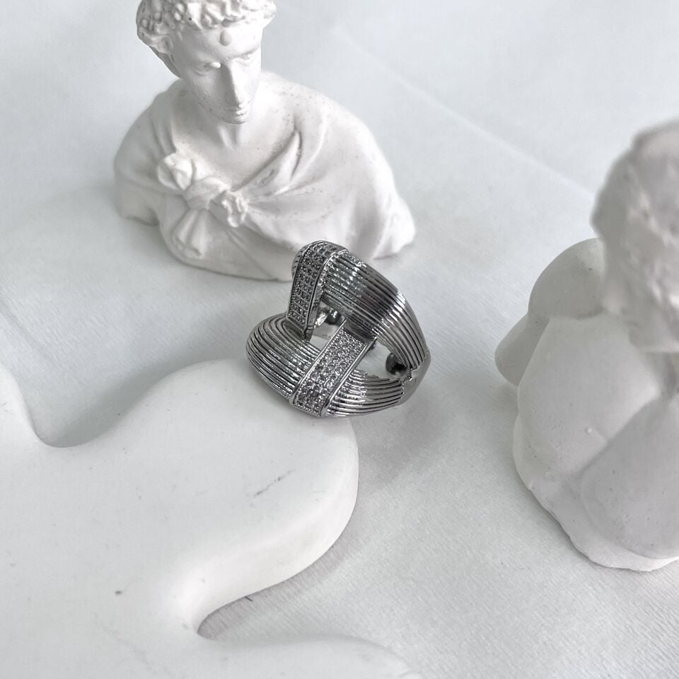 Özel Seri Taşlı Yüzük