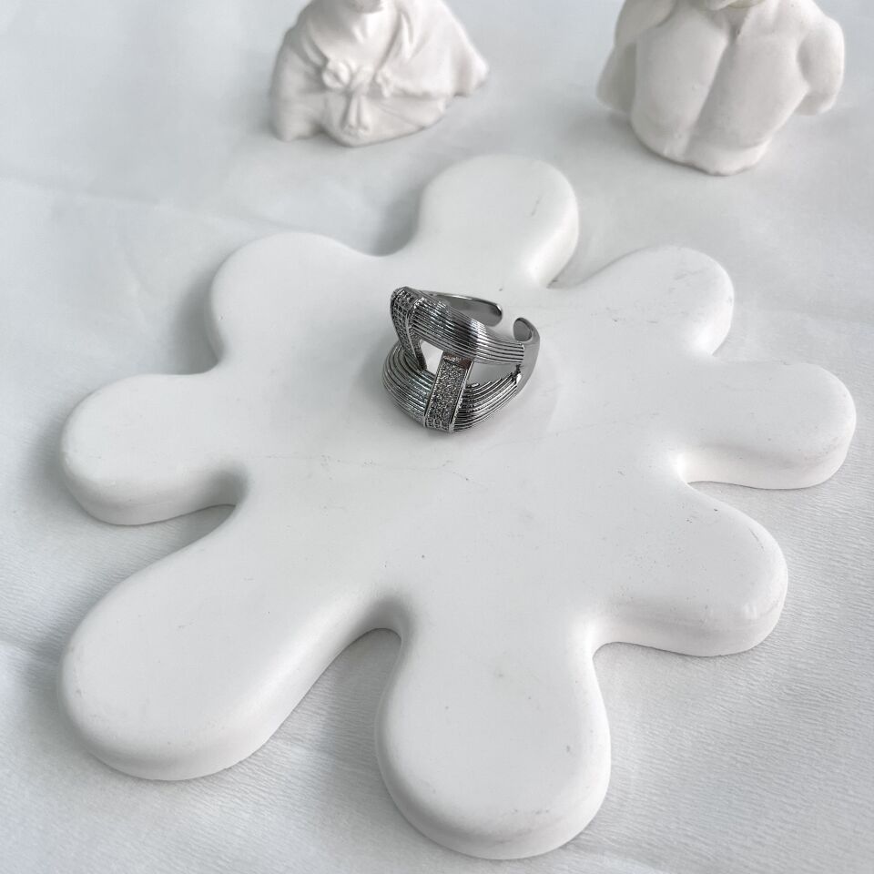 Özel Seri Taşlı Yüzük