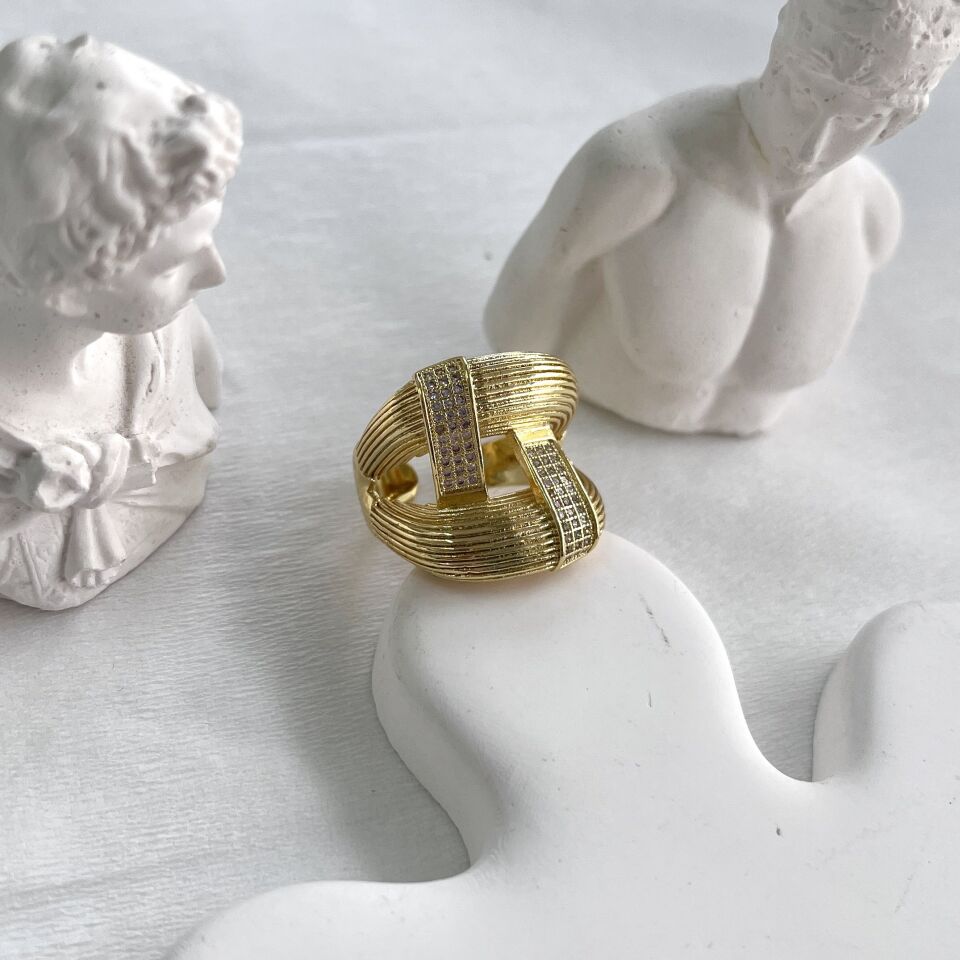 Özel Seri Taşlı Yüzük