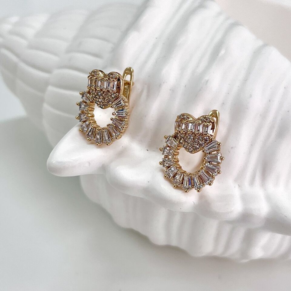 Xuping Taşlı Kalp Küpe