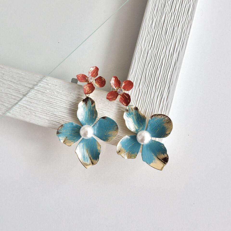 İnci Detay Çiçek Küpe