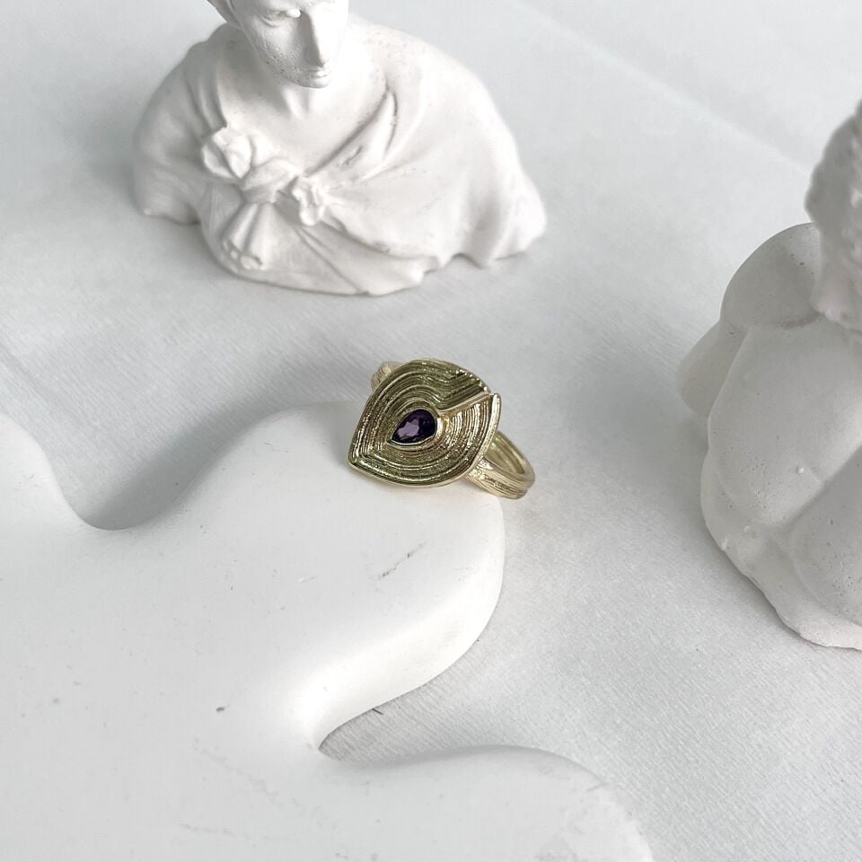 Özel Seri Taşlı Yüzük