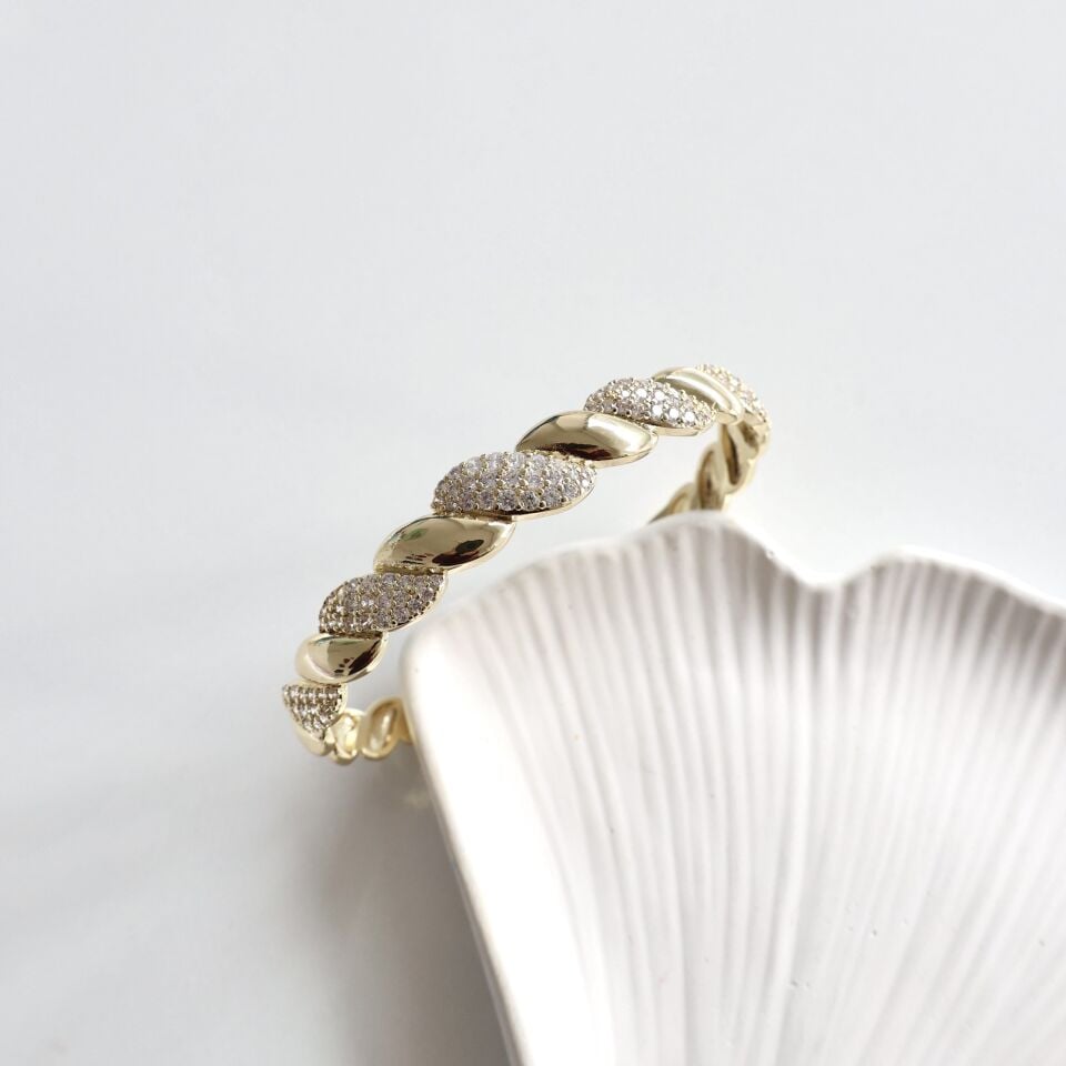 Özel Seri Taşlı Kelepçe