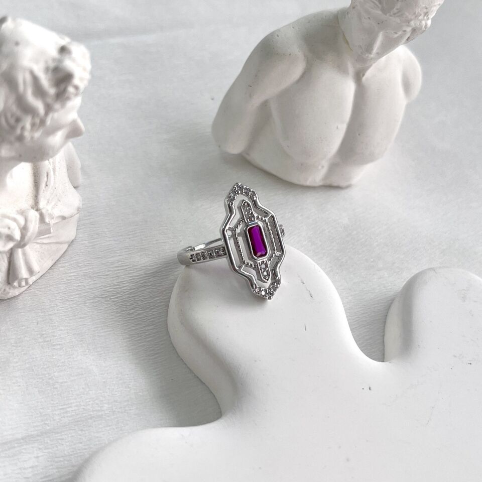 Özel Seri Taşlı Yüzük