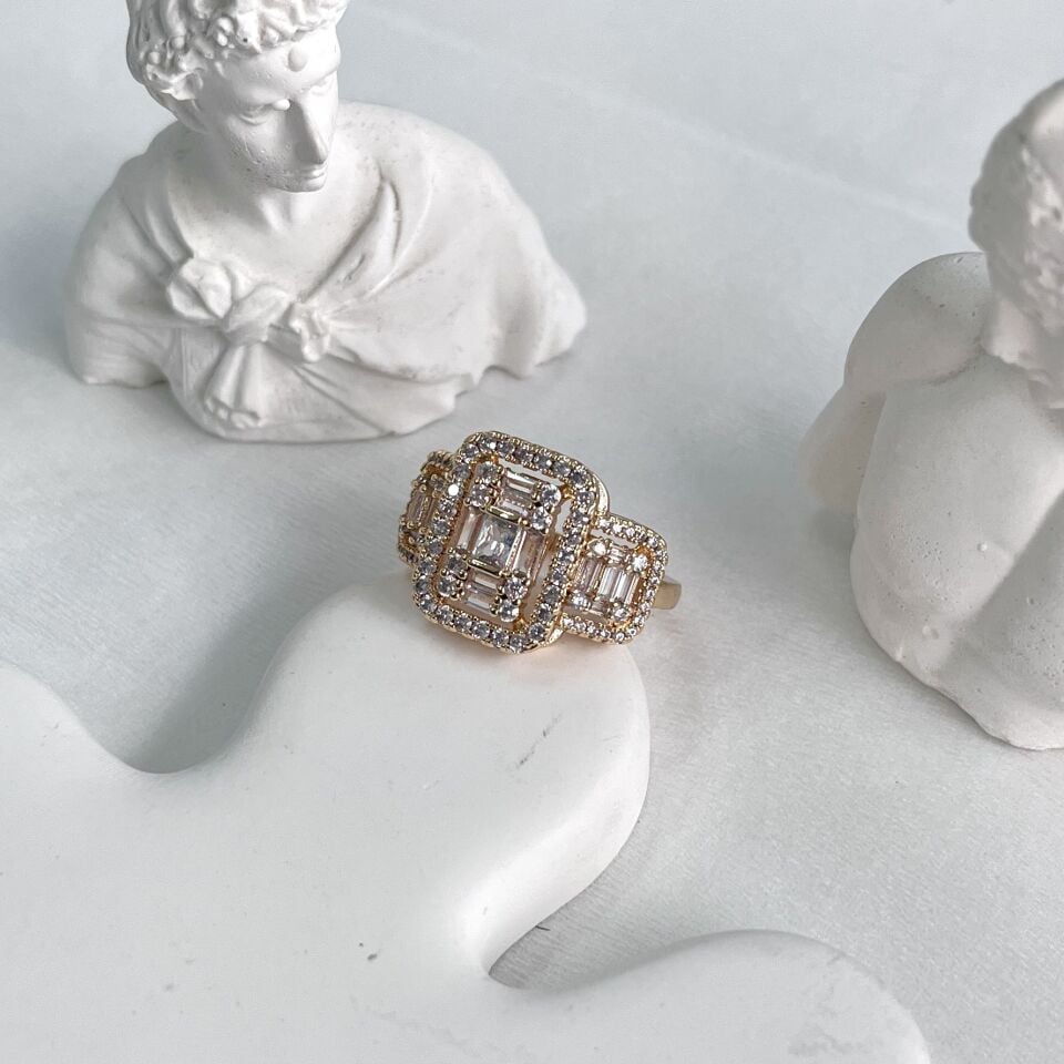 Özel Seri Taşlı Yüzük