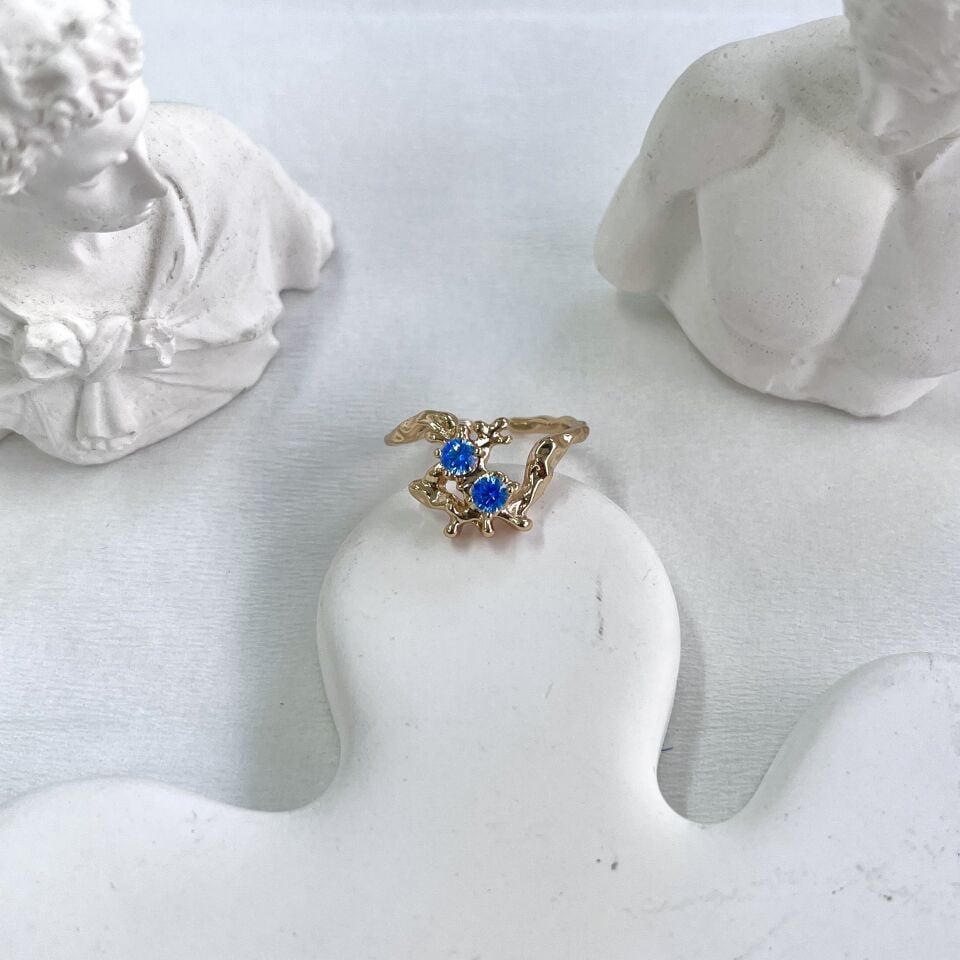 Özel Seri Taşlı Yüzük