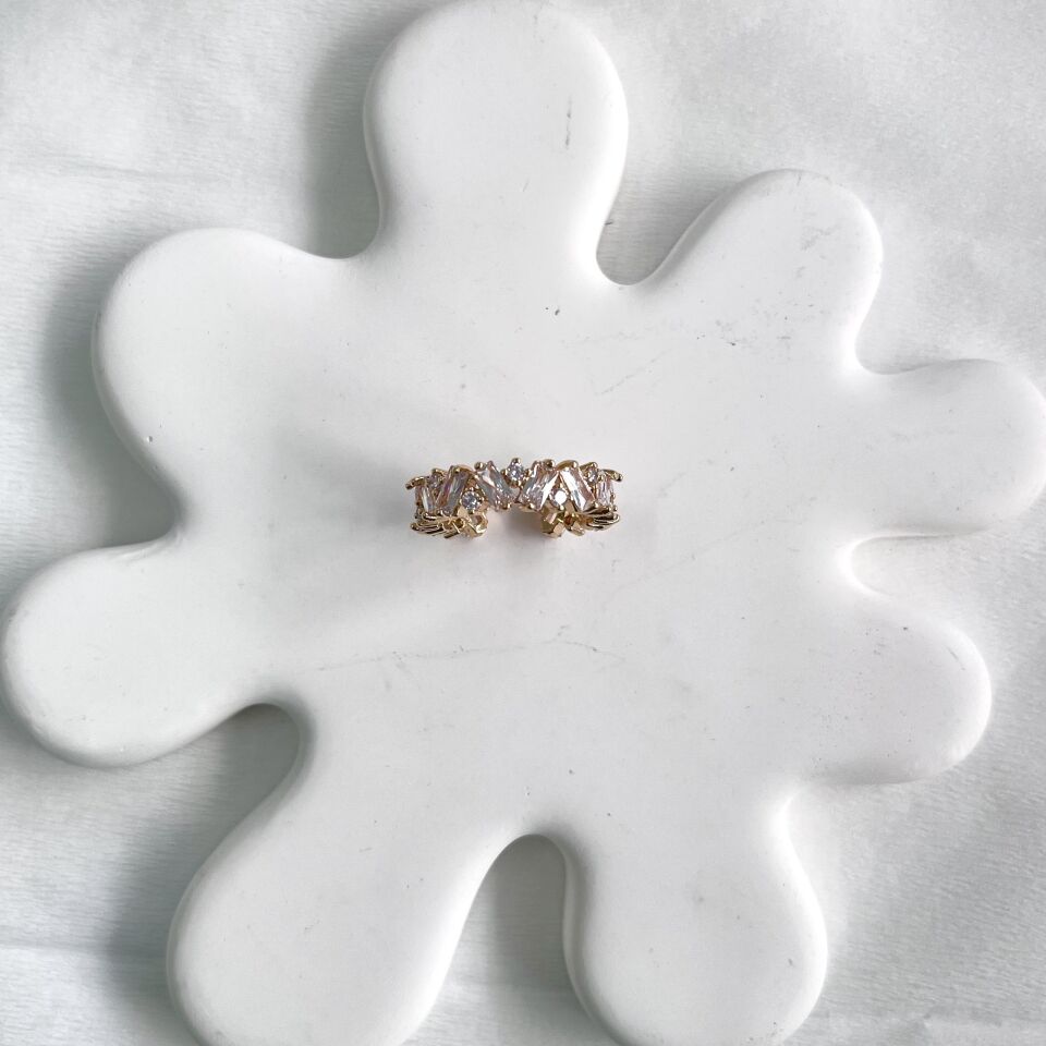 Özel Seri Taşlı Yüzük