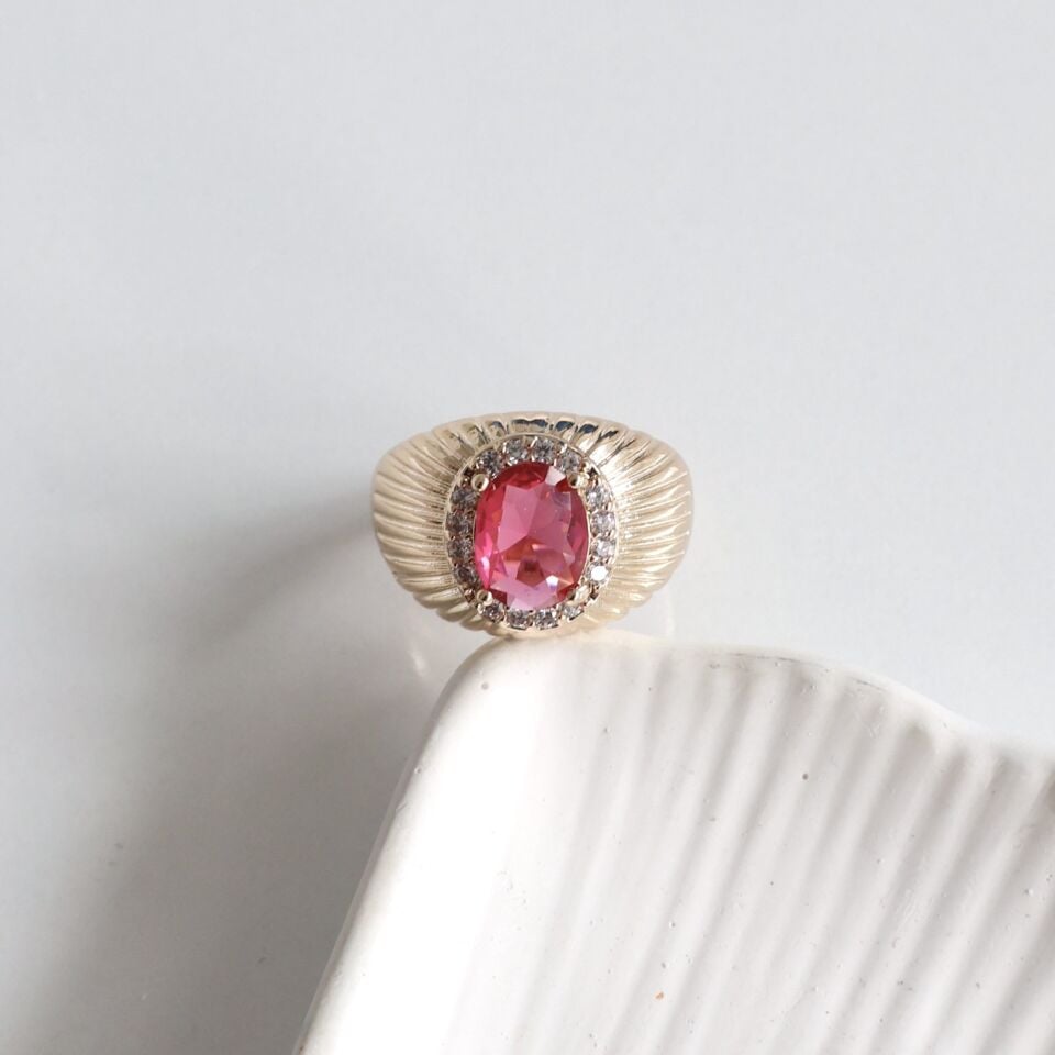 Özel Seri Pembe Yüzük