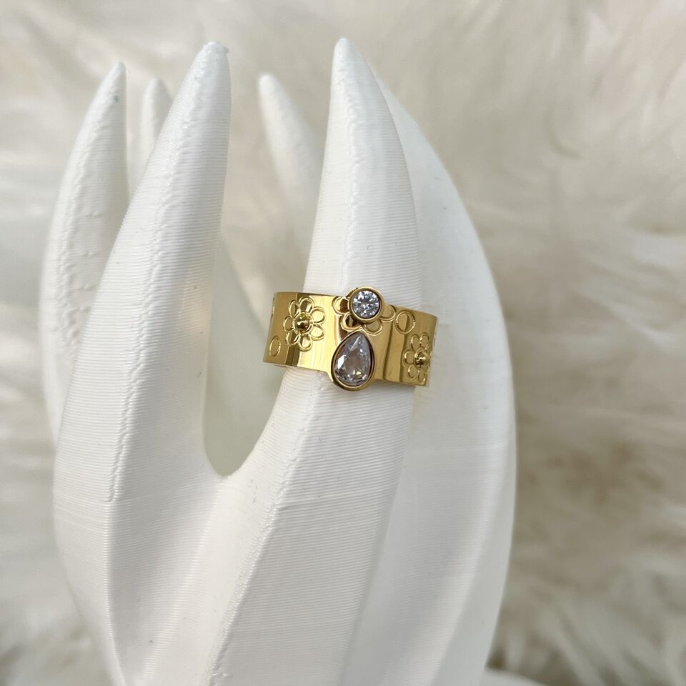 Çelik Taşlı Yüzük