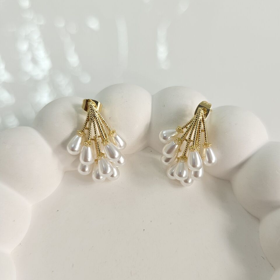 Çelik İncili Küpe