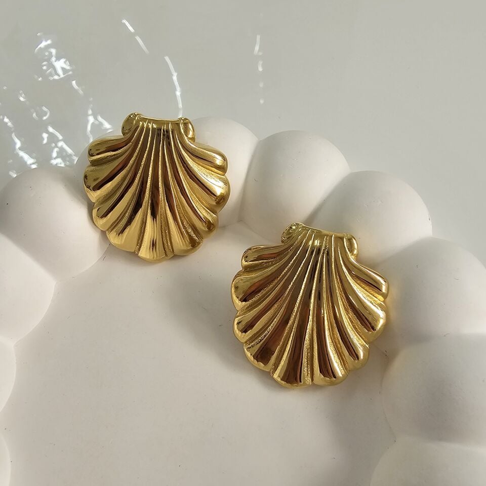 Çelik İstiridye Küpe