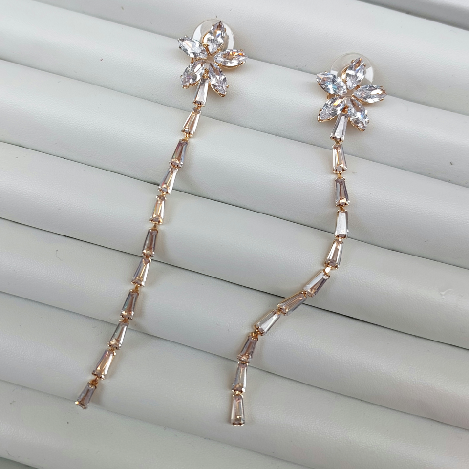 Özel Seri Çiçek Baget Sallantı Küpe