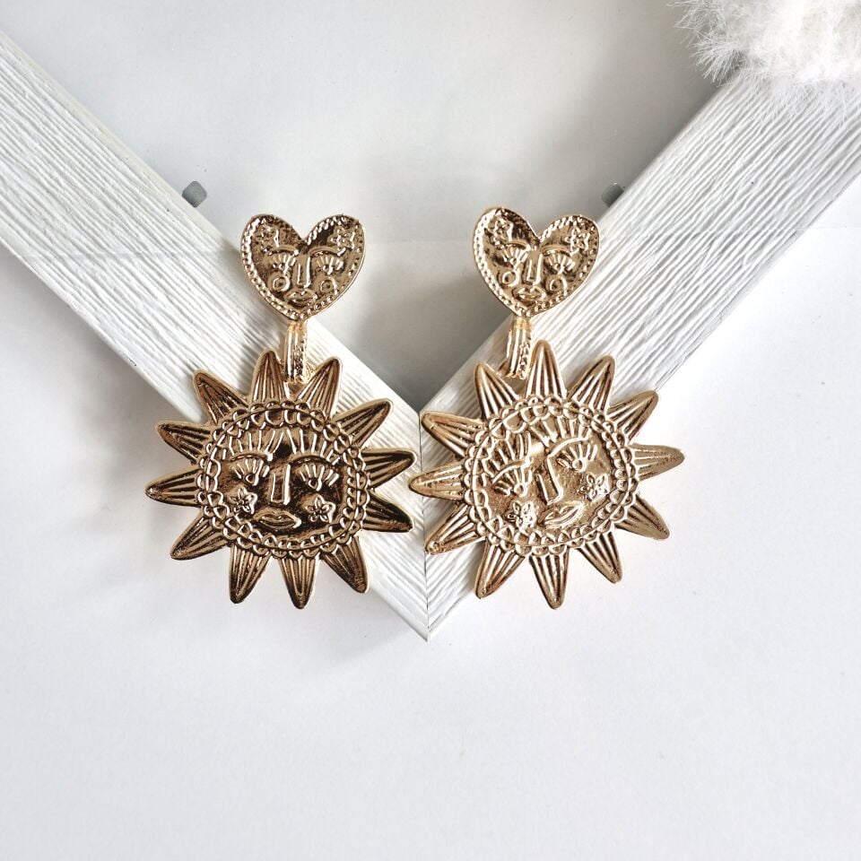 Kabartmalı Kalp & Güneş Küpe