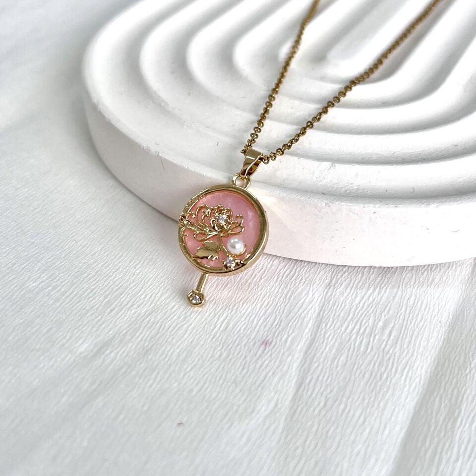 Çelik İnci Detay Çiçek Kolye