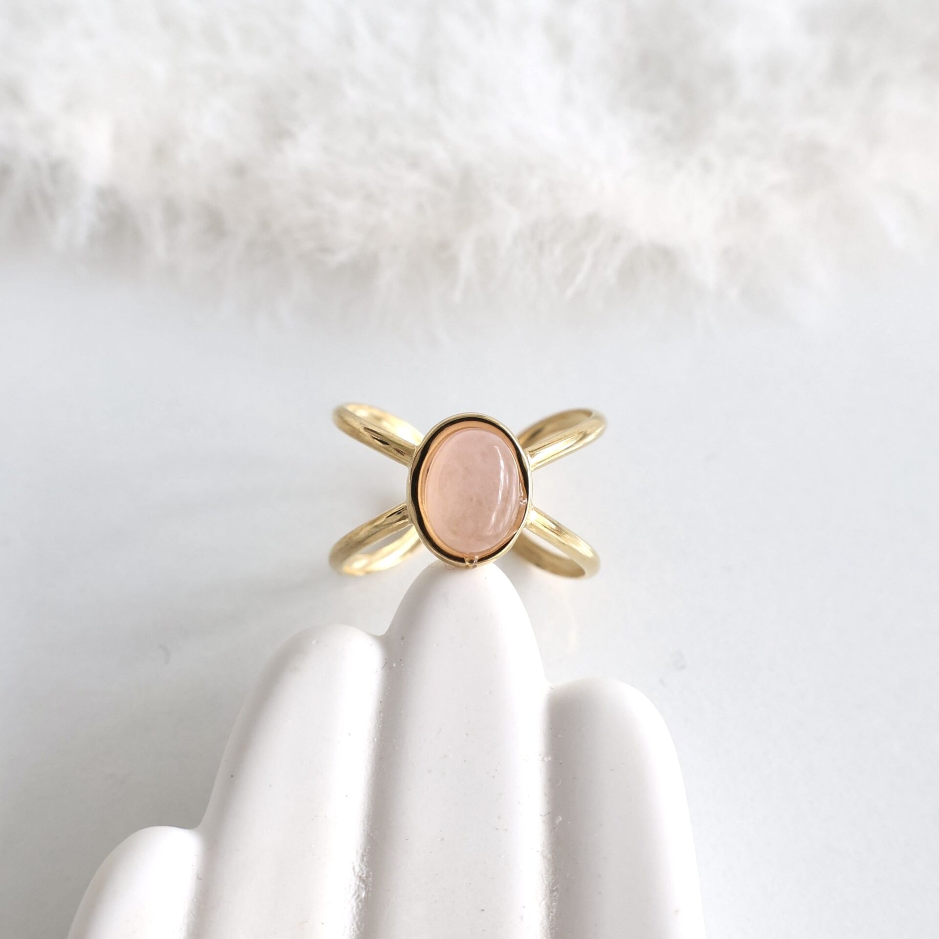 Çelik Pembe Taşlı Yüzük