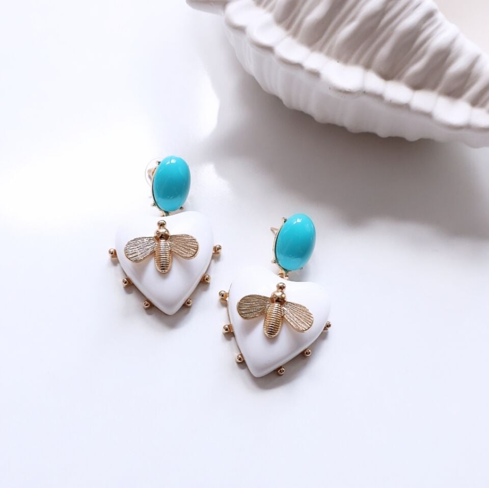 İthal Kalp Küpe (Beyaz)