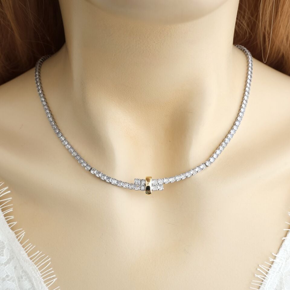 Zirkon Taş Sıralı Kolye