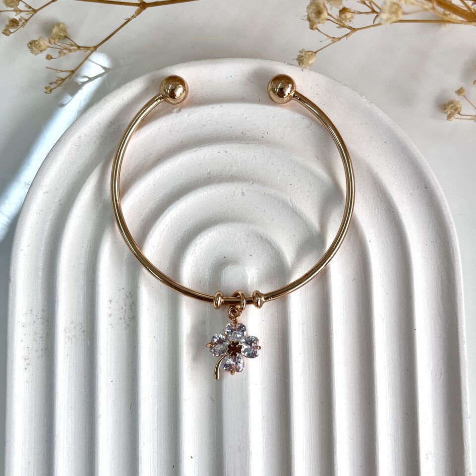 Özel Seri Yonca Kelepçe