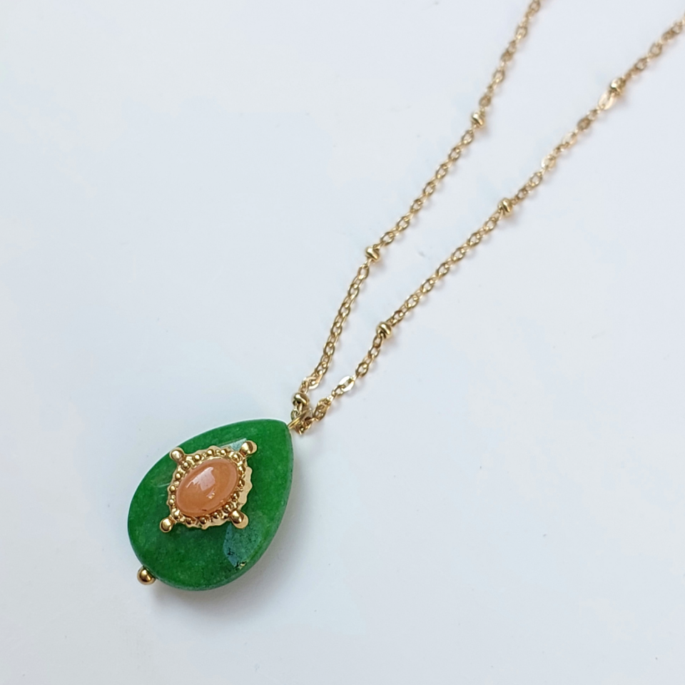 Çelik Yeşil Taşlı Kolye