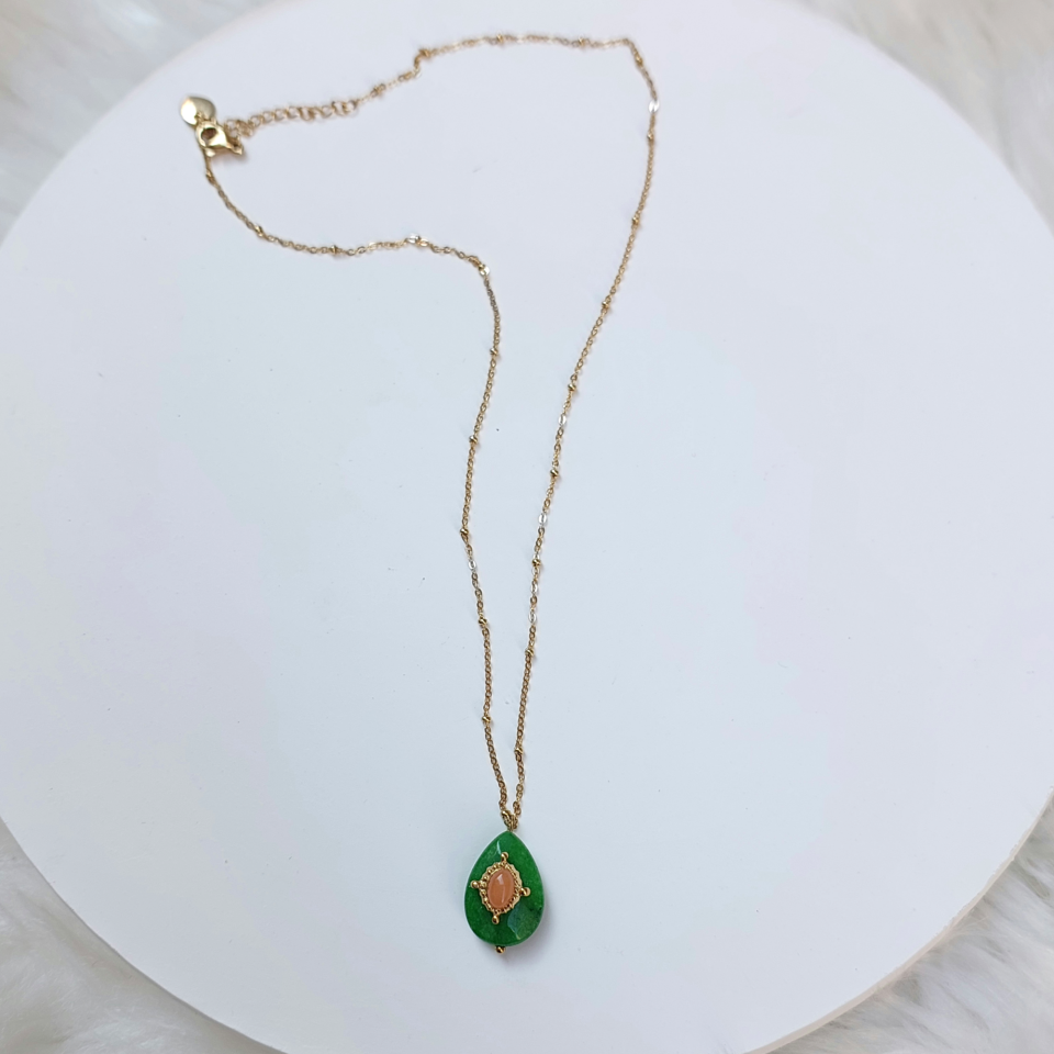 Çelik Yeşil Taşlı Kolye