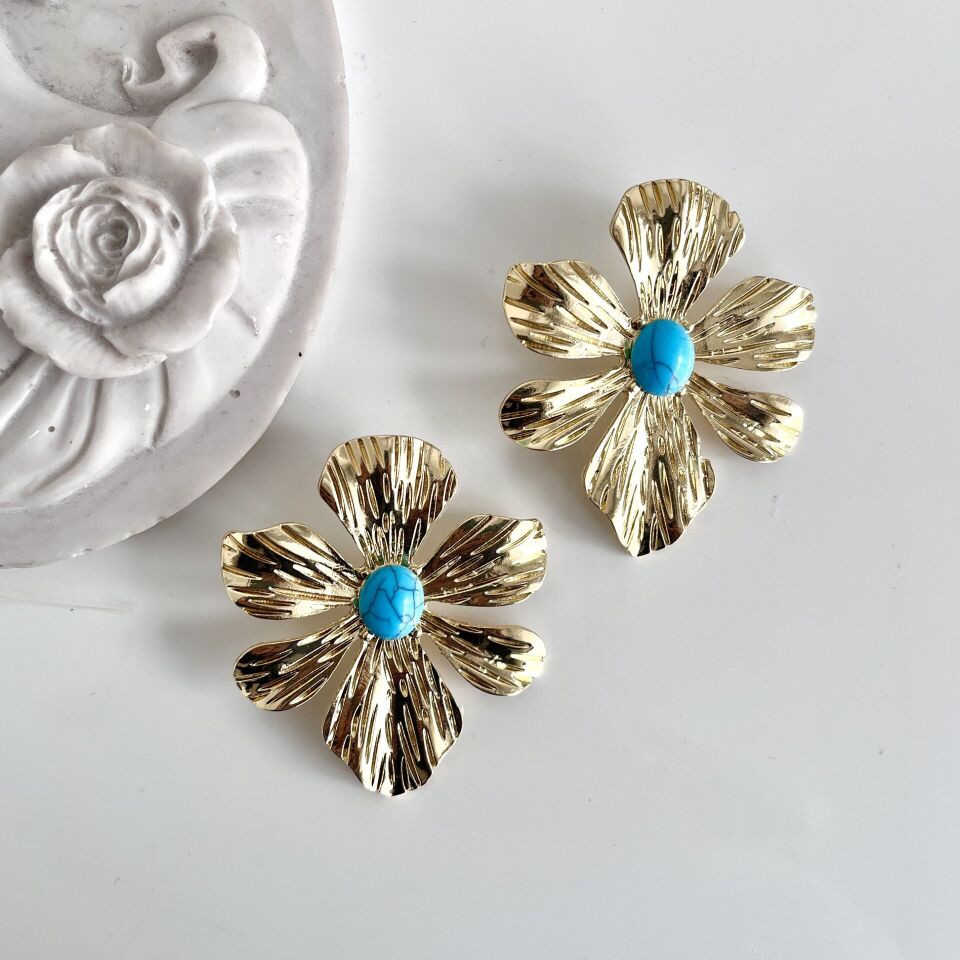 Turkuaz Taşlı Çiçek Küpe