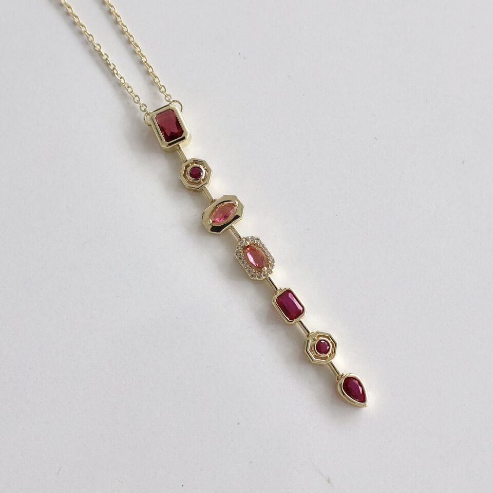 Kırmızı Taşlı Sallantı Kolye