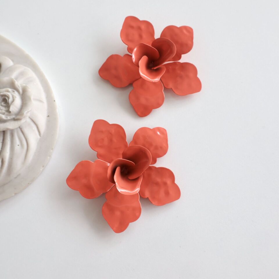 Turuncu Çiçek Küpe