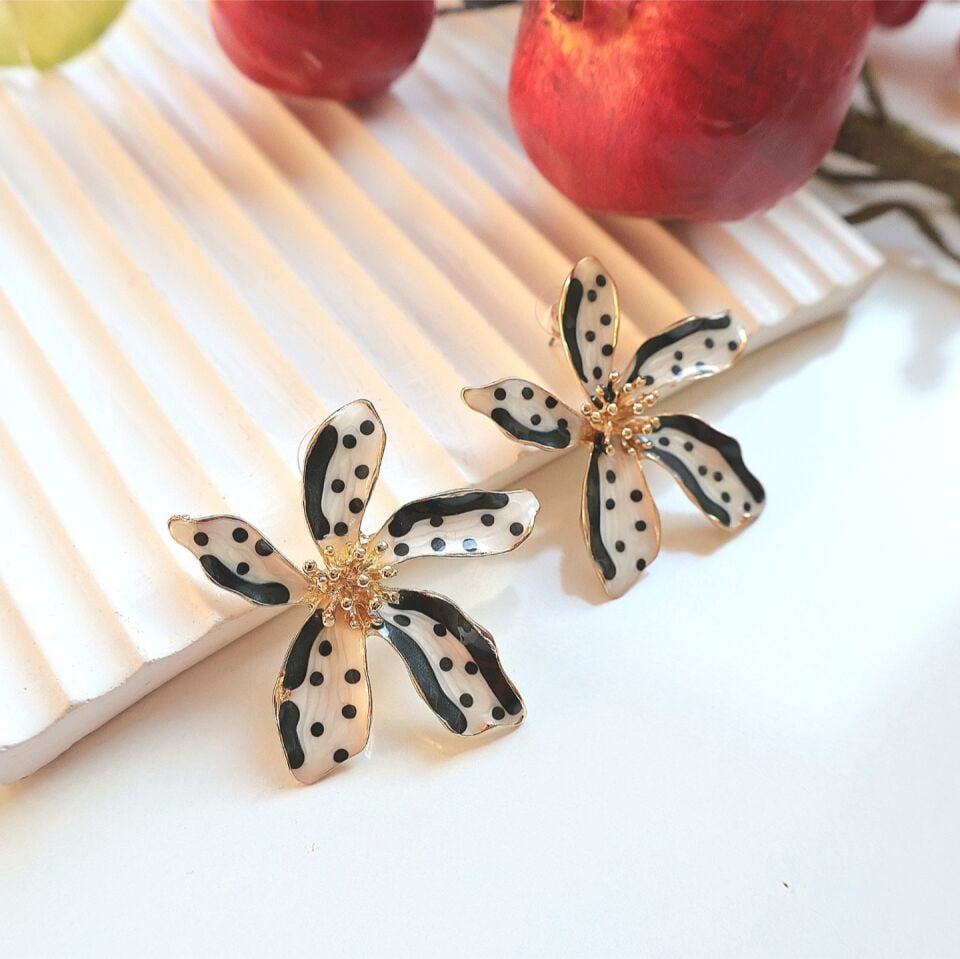 Mineli Çiçek Küpe