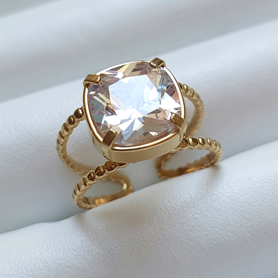 Çelik Taşlı Yüzük